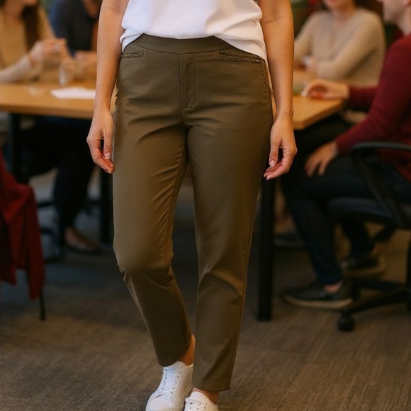 89th & Madison - NWT, Petite, Ankle Length, Comfort Waist, Color -Spanish Moss - Picture 8 of 8